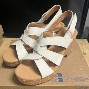Clarks Sandals Giselle Beach